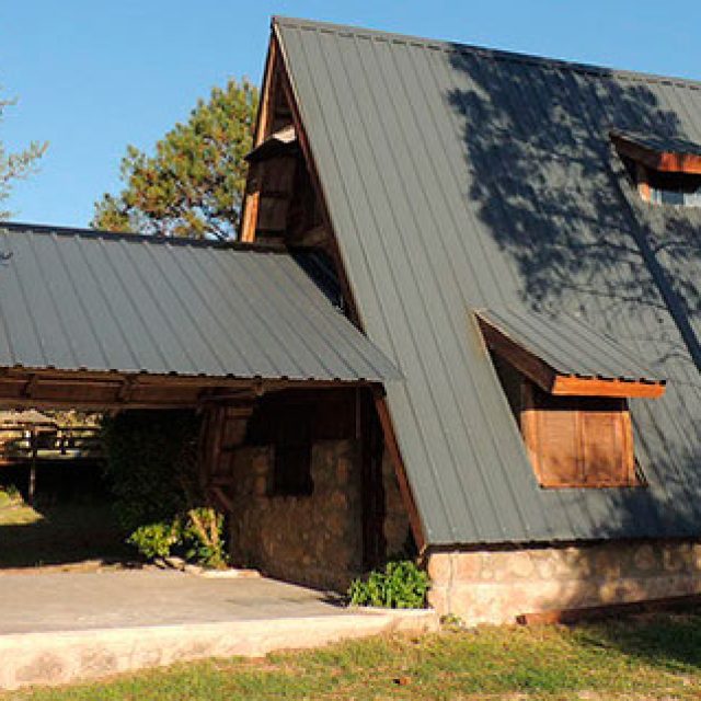Cabaña Roja Tarifa por noche $ 46000