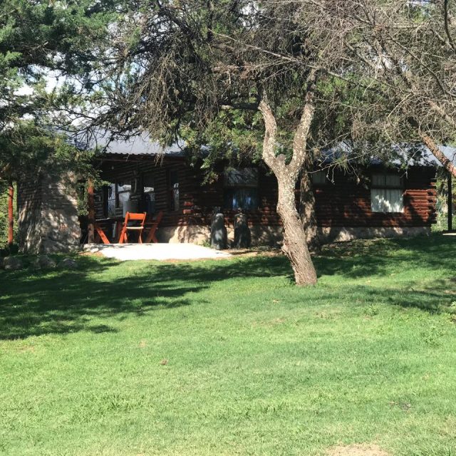 Cabaña Marrón Tarifa por noche $ 53000